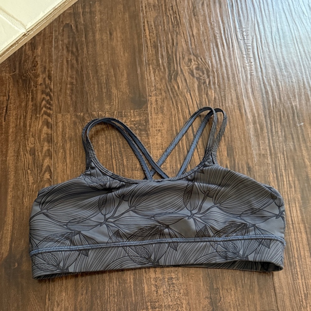BUFFBUNNY Floral-Print Sports Bra in Charcoal Gray
